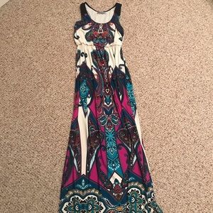 Sleeveless Maxi Dress | Size Medium 🌸